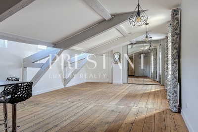 Apartment for sale in BORDEAUX  - 2 rooms - 63 m&sup2; 