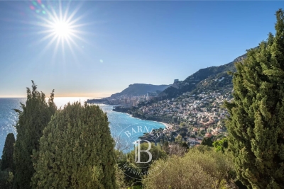 Apartment for sale in ROQUEBRUNE-CAP-MARTIN  - 5 rooms - 230 m&sup2; 