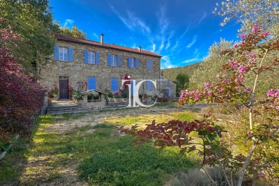 House for sale in ST PAUL LE JEUNE  - 8 rooms - 196 m&sup2; 