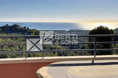 Apartment for sale in MANDELIEU-LA-NAPOULE  - 3 rooms - 83 m&sup2; 