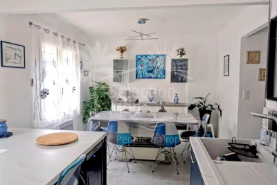 Apartment for sale in SIX-FOURS-LES-PLAGES  - 4 rooms - 78 m&sup2; 