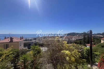 Apartment for sale in BEAULIEU-SUR-MER  - 5 rooms - 195 m&sup2; 
