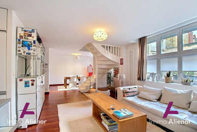 Apartment for sale in BORDEAUX  - 4 rooms - 107 m&sup2; 