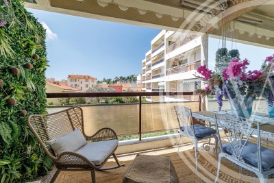 Apartment for sale in BEAULIEU-SUR-MER  - 3 rooms - 55 m&sup2; 