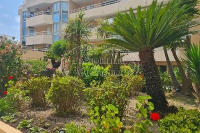 Apartment for sale in CAGNES-SUR-MER  - 2 rooms - 57 m&sup2; 