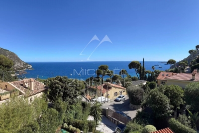 House for sale in EZE  - 5 rooms - 160 m&sup2; 