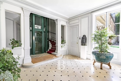 Apartment for sale in PARIS 7EME  - 7 rooms - 225 m&sup2; 