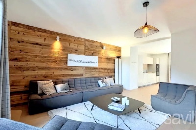 Apartment for sale in COURCHEVEL  - 6 rooms - 127 m&sup2; 