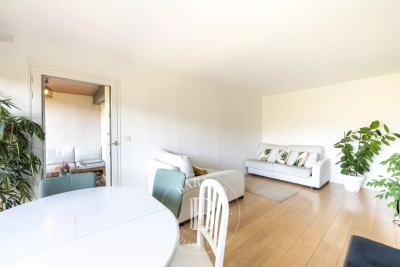 Apartment for sale in LE CHESNAY-ROCQUENCOURT  - 5 rooms - 108 m&sup2; 