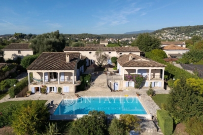 House for sale in ST-PAUL-DE-VENCE  - 15 rooms - 545 m&sup2; 