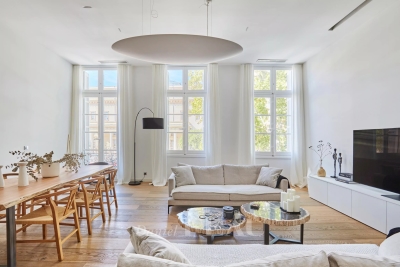 Apartment for sale in AIX-EN-PROVENCE  - 4 rooms - 156 m&sup2; 