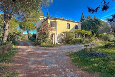 House for sale in ST PAUL LE JEUNE  - 4 rooms - 138 m&sup2; 