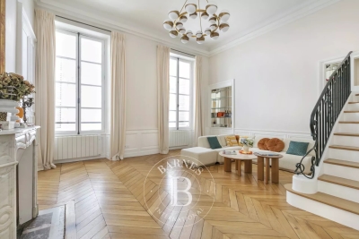 Apartment for sale in PARIS 6EME  - 5 rooms - 109 m&sup2; 