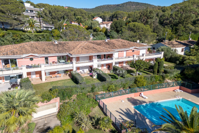 Apartment for sale in ST-RAPHAËL  - 5 rooms - 130 m&sup2; 