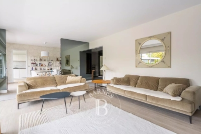 Apartment for sale in LE CHESNAY-ROCQUENCOURT  - 4 rooms - 114 m&sup2; 