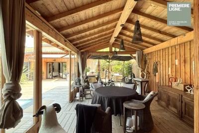 House for sale in LA TESTE-DE-BUCH  - 7 rooms - 240 m&sup2; 