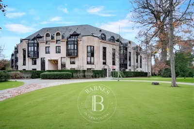 Apartment for sale in VERSAILLES  - 4 rooms - 92 m&sup2; 