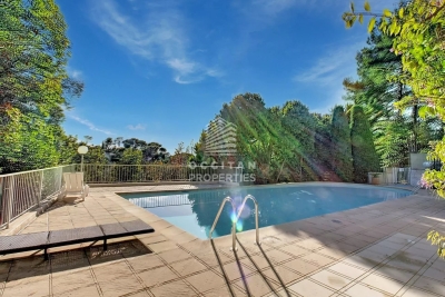 Apartment for sale in LE CANNET  - 3 rooms - 101 m&sup2; 