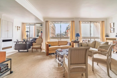 Apartment for sale in PARIS 16EME  - 5 rooms - 115 m&sup2; 