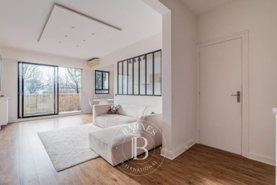 Apartment for sale in NEUILLY SUR SEINE  - 2 rooms - 60 m&sup2; 