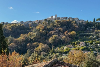 House for sale in ST-PAUL-DE-VENCE  - 6 rooms - 228 m&sup2; 