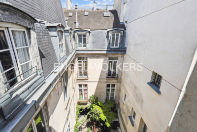 Apartment for sale in PARIS 4EME  - 2 rooms - 61 m&sup2; 