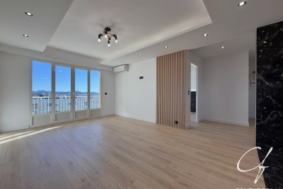 Apartment for sale in FRÉJUS  - 2 rooms - 57 m&sup2; 