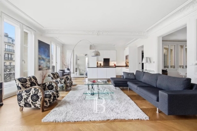Apartment for sale in PARIS 3EME  - 4 rooms - 101 m&sup2; 