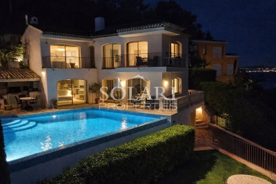 House for sale in THÉOULE-SUR-MER  - 5 rooms - 170 m&sup2; 