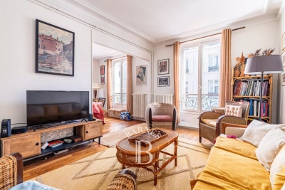 Apartment for sale in NEUILLY SUR SEINE  - 3 rooms - 61 m&sup2; 