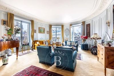 Apartment for sale in PARIS 8EME  - 6 rooms - 234 m&sup2; 