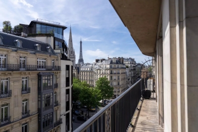 Apartment for sale in PARIS 8EME  - 2 rooms - 63 m&sup2; 