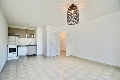 Apartment for sale in CAGNES-SUR-MER  - 2 rooms - 39 m&sup2; 