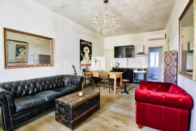 Apartment for sale in VILLEFRANCHE-SUR-MER  - 2 rooms - 40 m&sup2; 